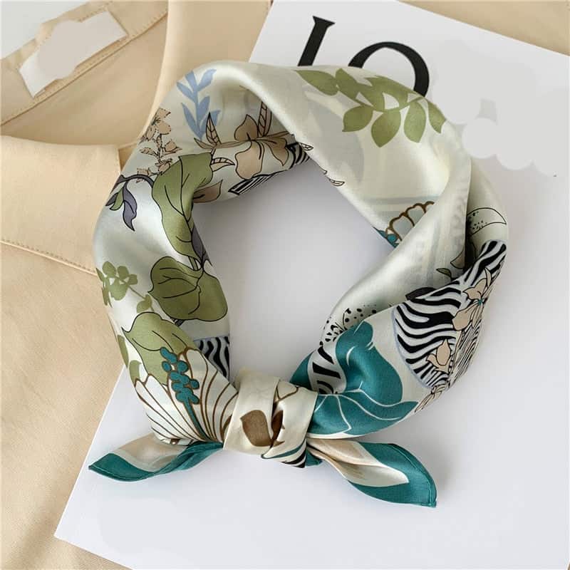 Cléo Square Silk Scarf Woman Cream White Patterned