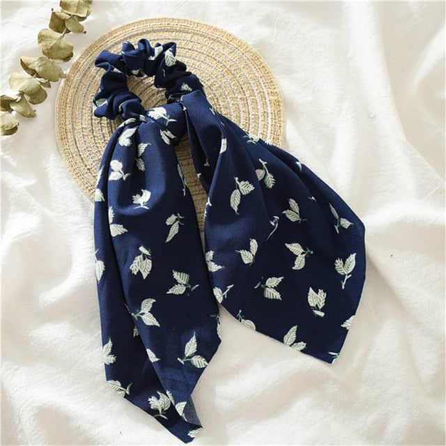 Chouchou Scarf Navy Wild Leaves
