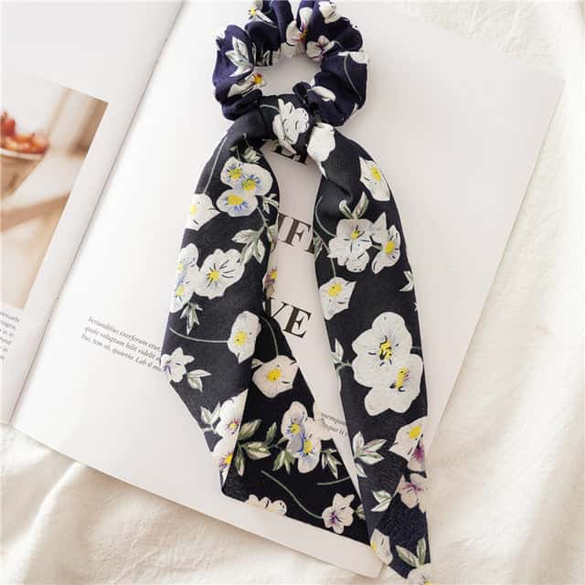 Chouchou Scarf Black Spring
