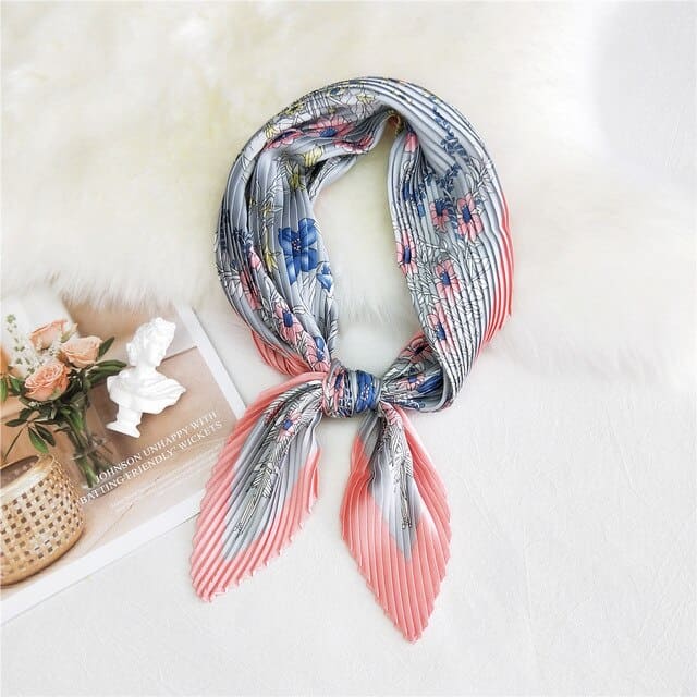 Scarf For Pink Pleated Hair - Eponine