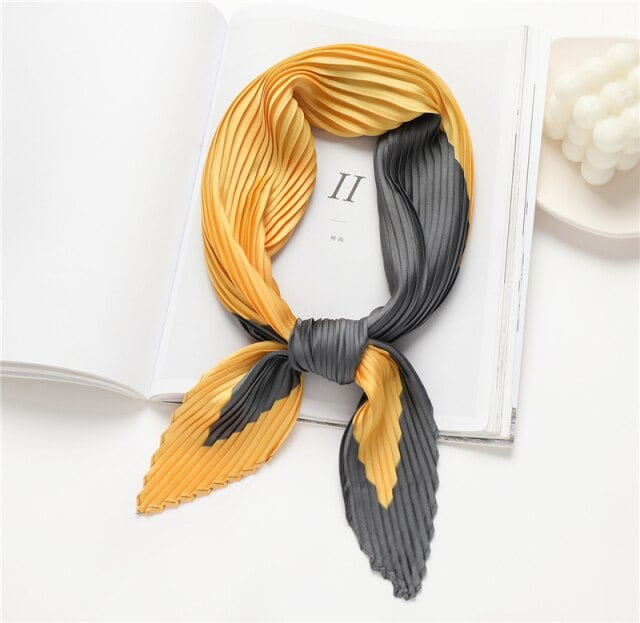 Scarf For Yellow Pleated Hair - Eldorine